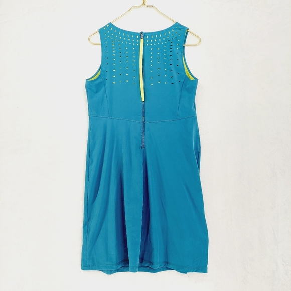Title Nine Nimblene Laser Cut  Teal Lime Green ZIpper Pocket Dress - Picture 5 of 8